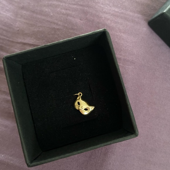 Catbird Kitten Mask Pendant Charm - Picture 3 of 4